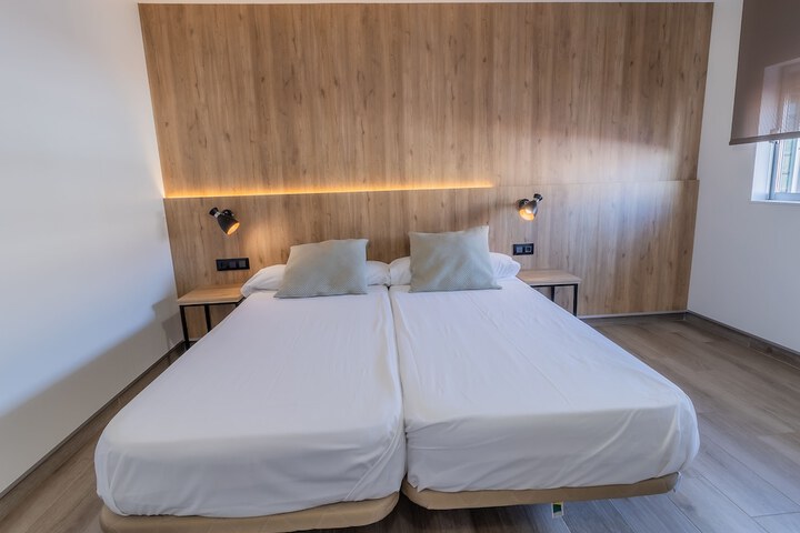 Room 19 of 74