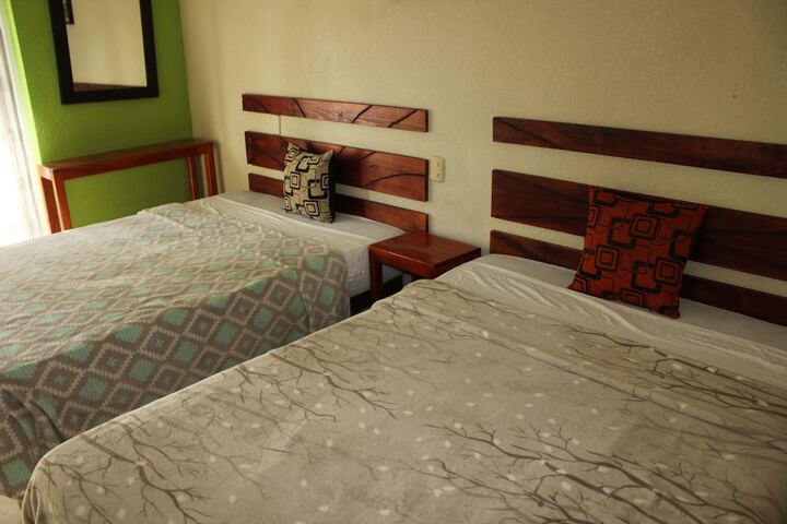 Room 2 of 17