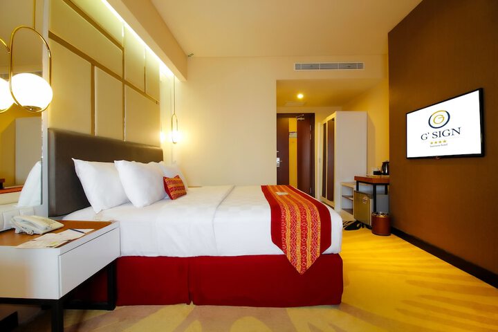 Room 6 of 48