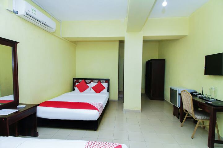 Room 27 of 70
