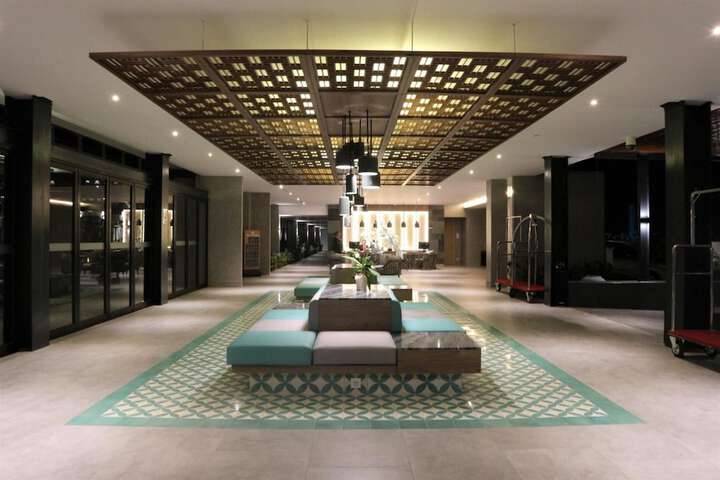 Lobby Photos