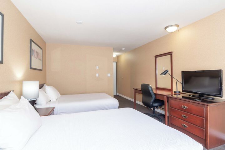Room 13 of 34