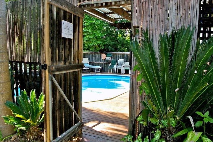 Pool 29 of 35