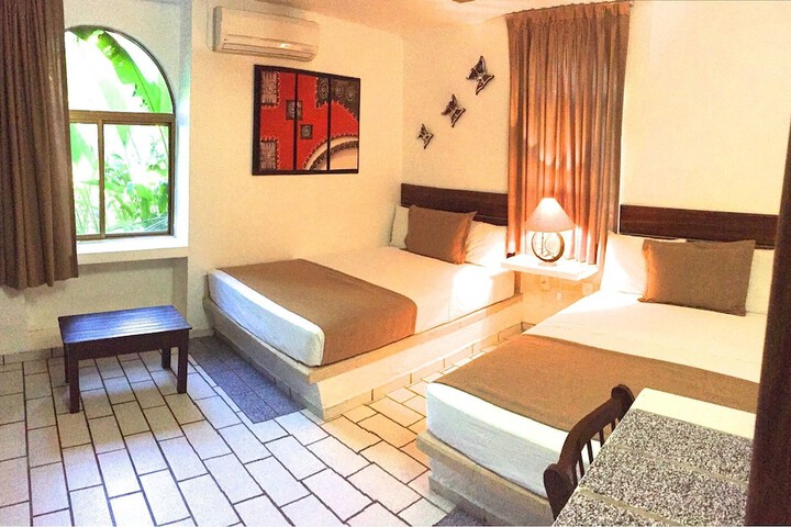 Room 5 of 43