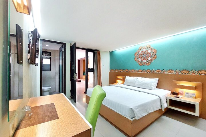 Room 15 of 25