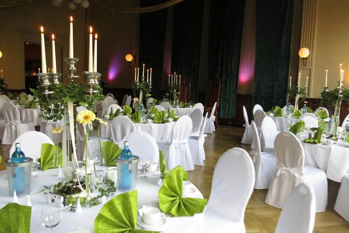 Ballroom/Hall 37 of 45