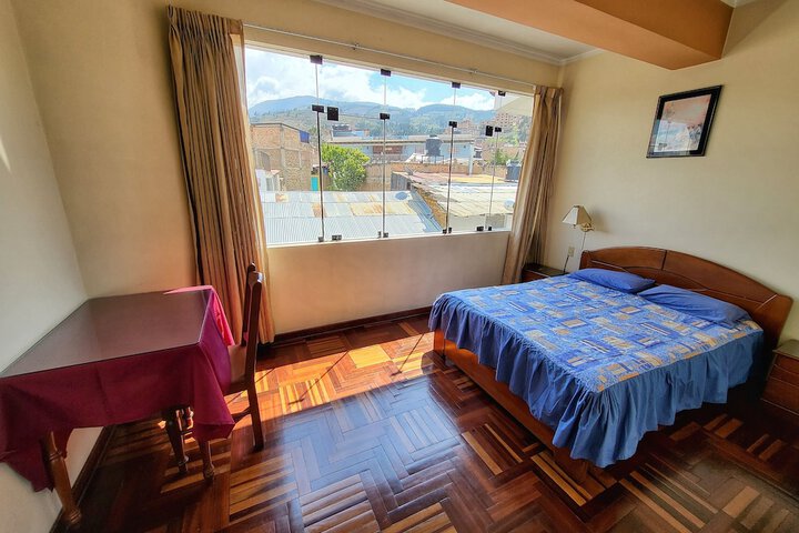 Room 9 of 20