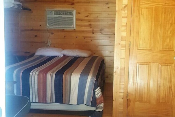 Room 66 of 109