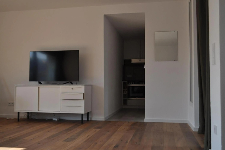 Room 3 of 17
