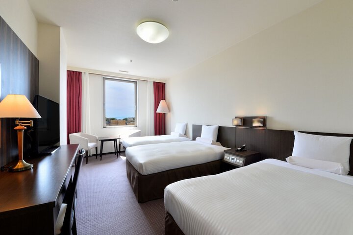 Room 27 of 105