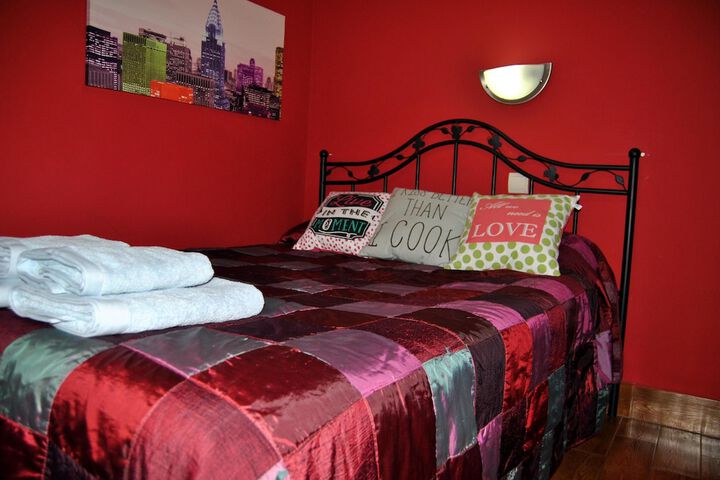 Room 53 of 181
