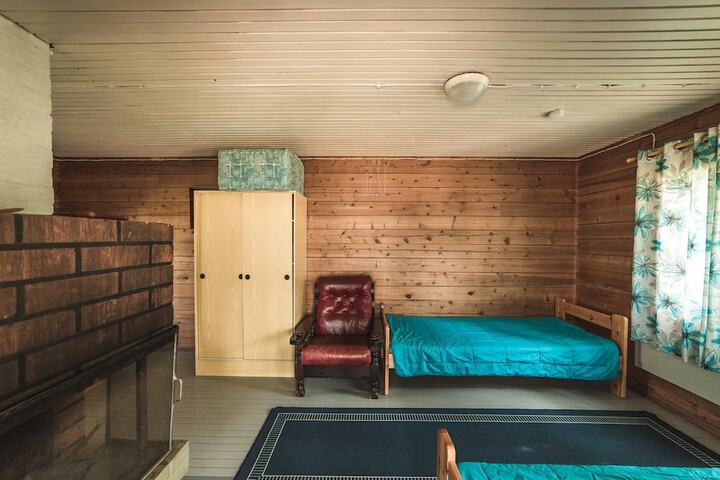 Room 5 of 40