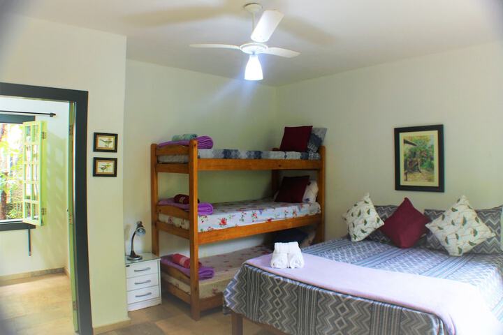 Room 9 of 82