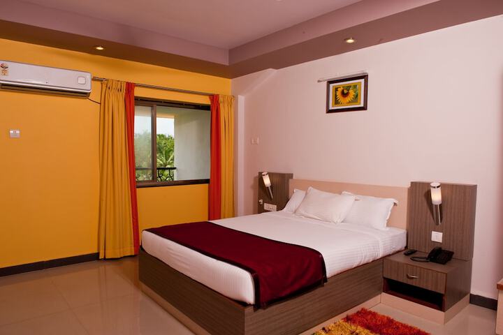 Room 4 of 14