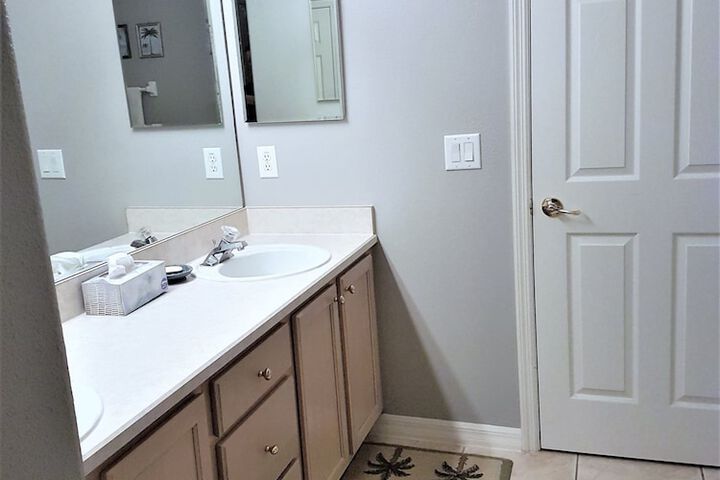 Room 16 of 20