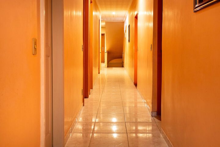 Ballroom/Hall 92 of 101
