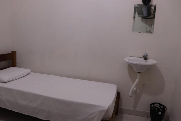 Room 18 of 18