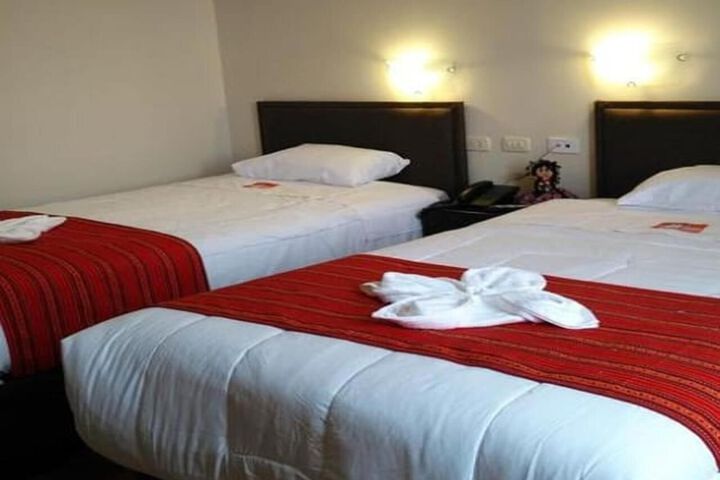 Room 10 of 28