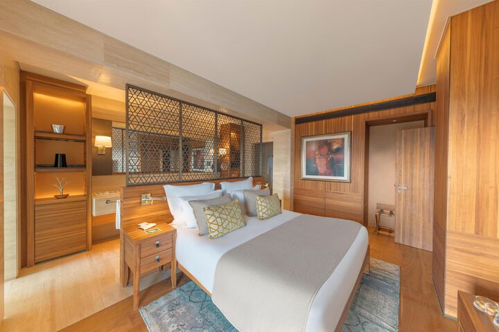 Room 75 of 320
