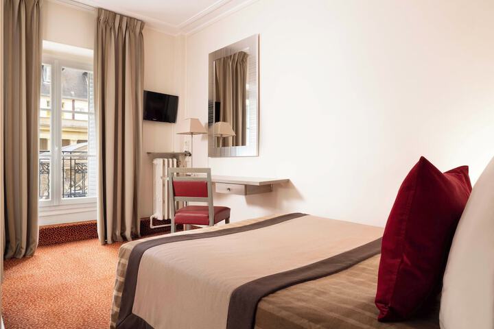 Room 21 of 73