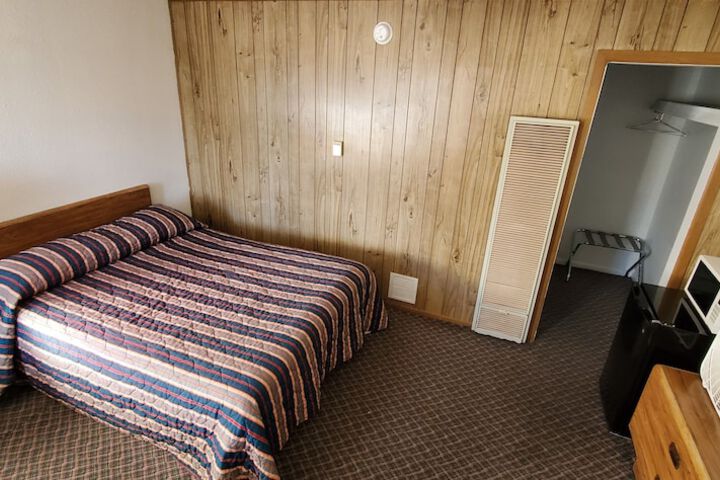 Room 37 of 57