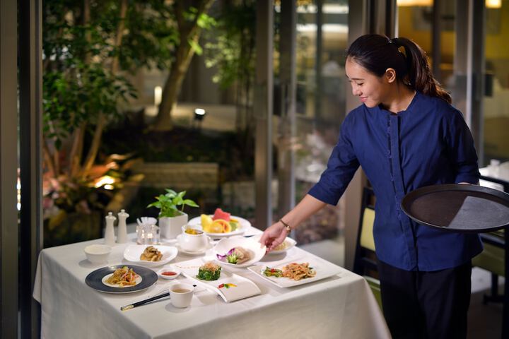 Dining 74 of 100