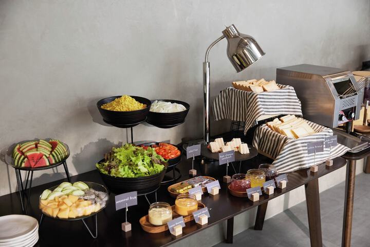 Breakfast/Coffee Service 55 of 61