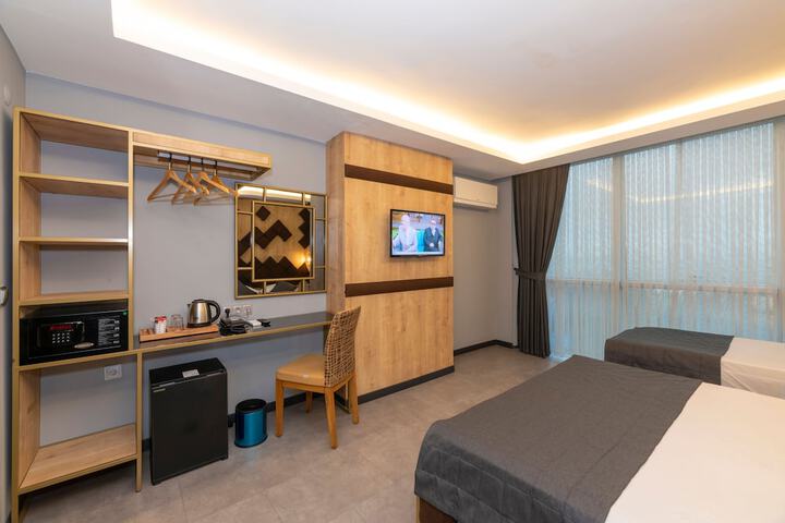Room 26 of 45