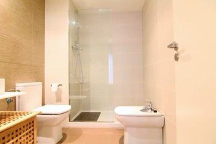 Room 20 of 176