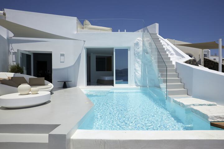 Pool 49 of 240