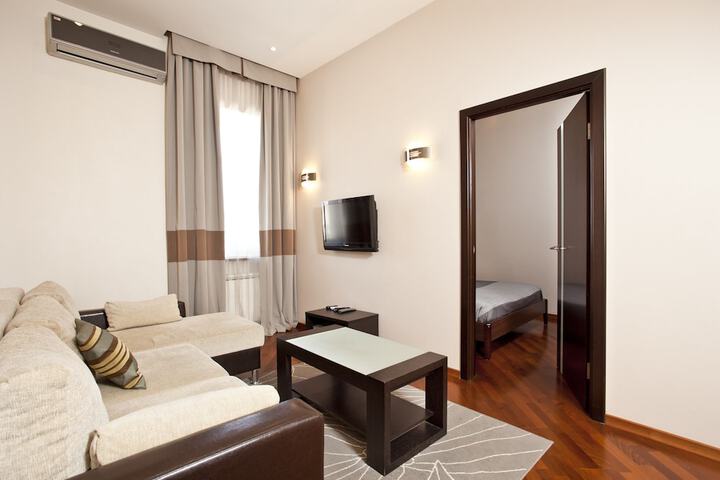 Room 17 of 31
