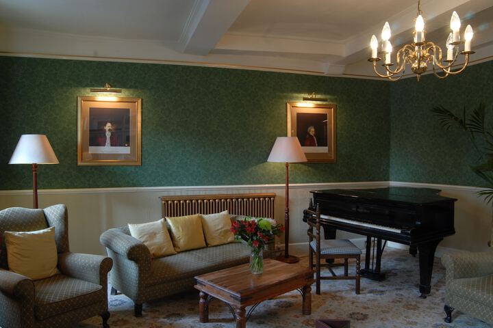 Hotel 2 of 75