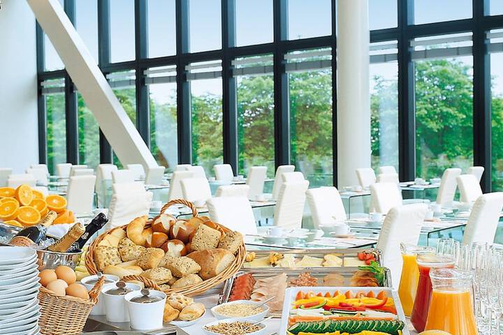 Breakfast/Coffee Service 46 of 83
