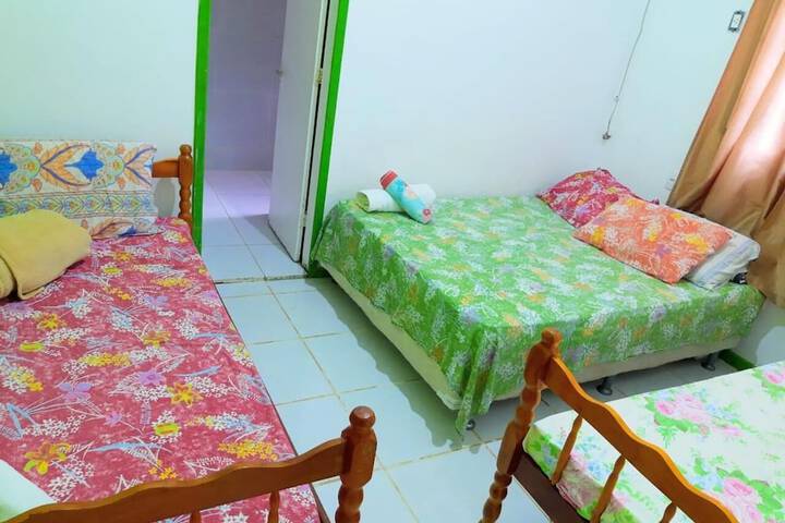 Room 10 of 48