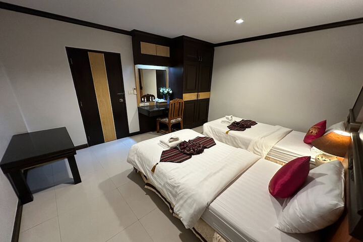 Room 30 of 60