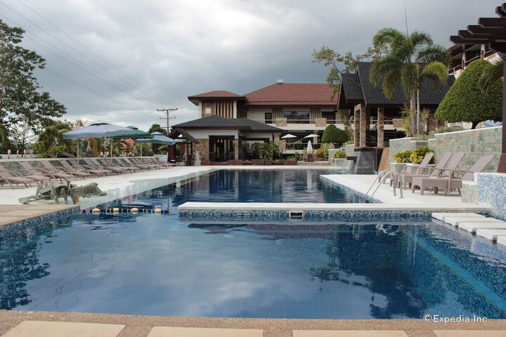Pool 62 of 119
