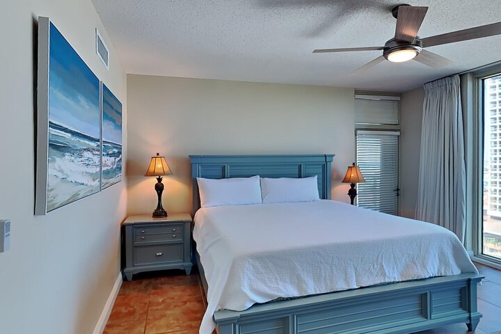 Room 11 of 86