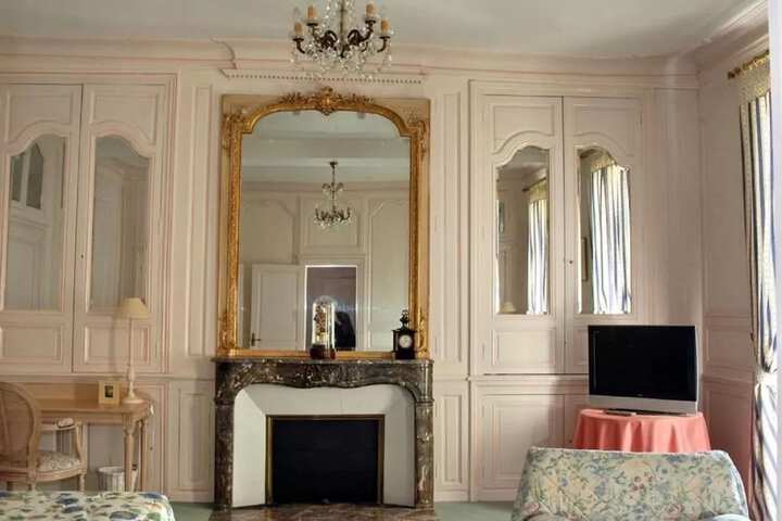 Room 14 of 48