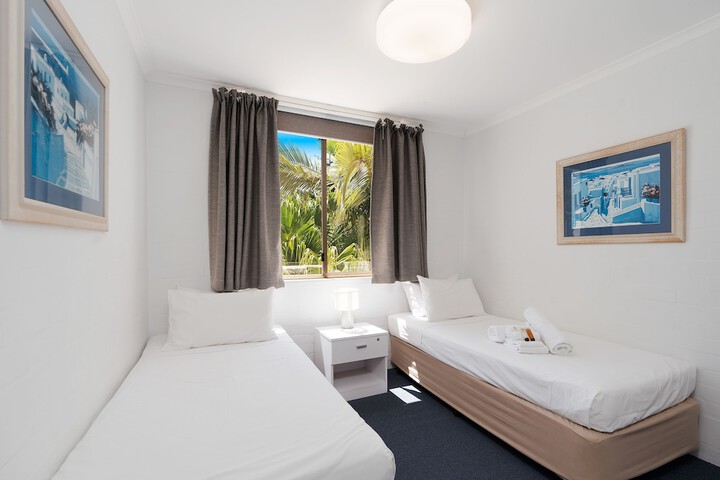 Room 8 of 60