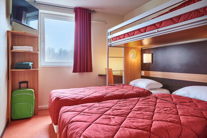 Room 14 of 24