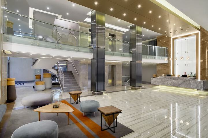 Hotel 2 of 48