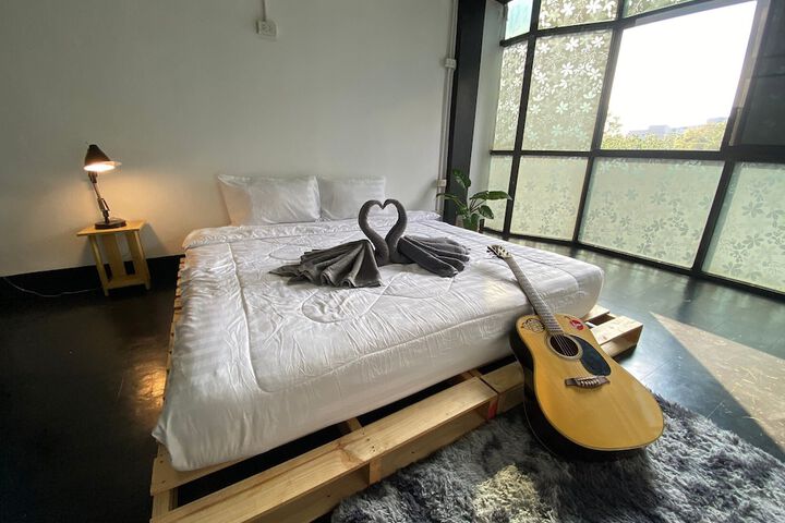 Room 12 of 44