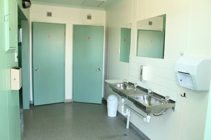 Room 43 of 89