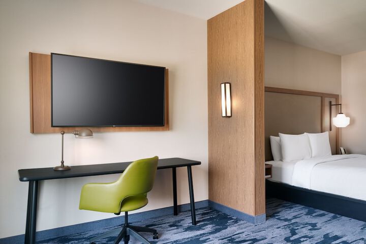 Room 21 of 39