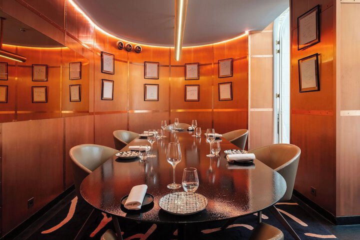 Dining 72 of 92