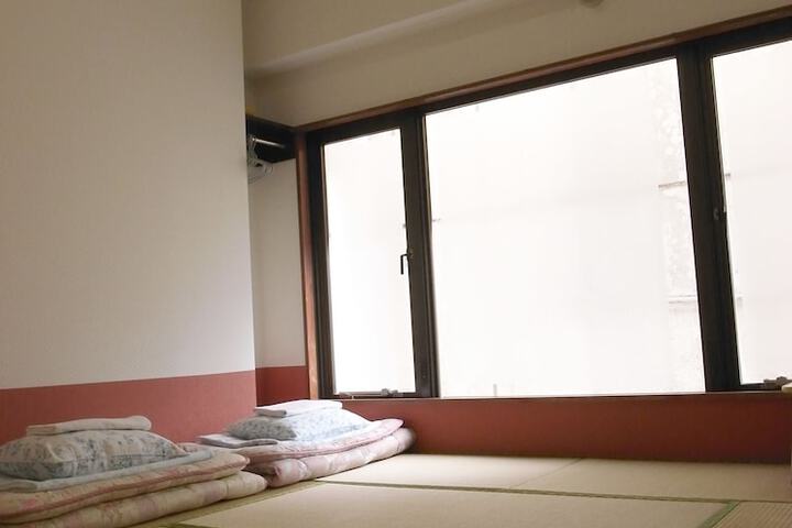 Room 5 of 20