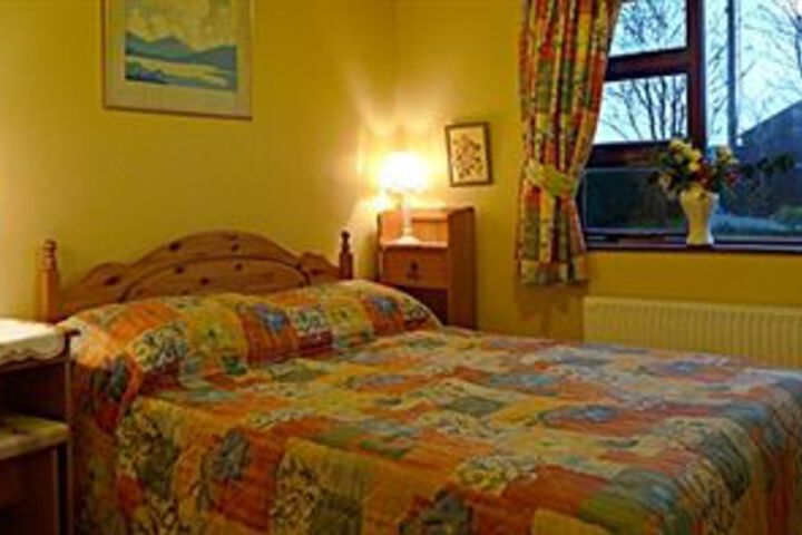 Room 9 of 14