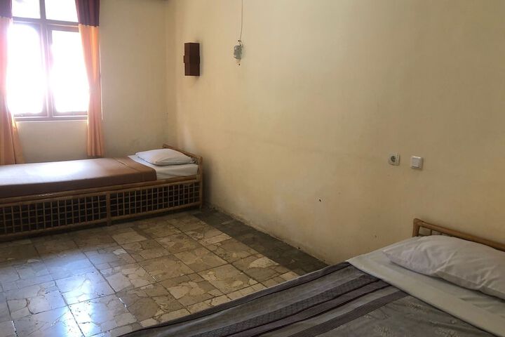 Room 3 of 21