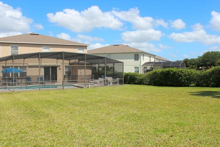 Property Grounds 27 of 29