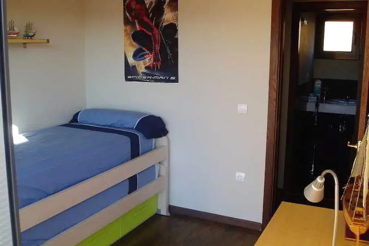 Room 2 of 13